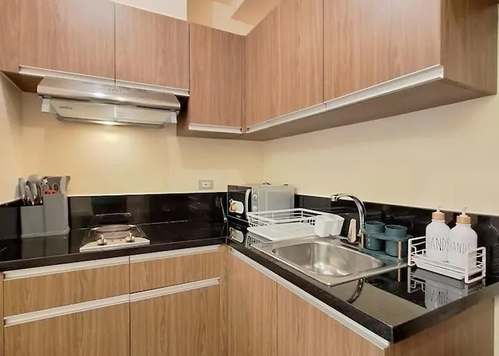 Big 1br Balcony -60sqm-pet -parking -moa,picc,ccp,wtc Apartamento *