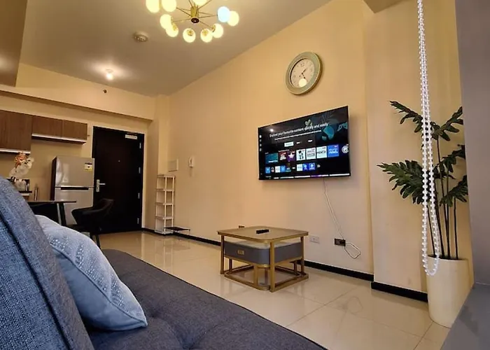 Big 1br Balcony -60sqm-pet -parking -moa,picc,ccp,wtc Apartment Manila