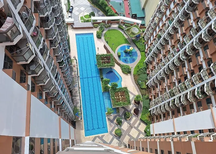 Big 1br Balcony -60sqm-pet -parking -moa,picc,ccp,wtc Manila