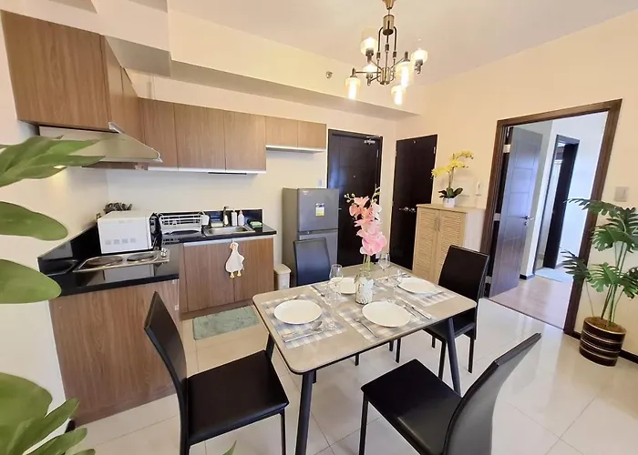 Big 1br Balcony -60sqm-pet -parking -moa,picc,ccp,wtc * Manila