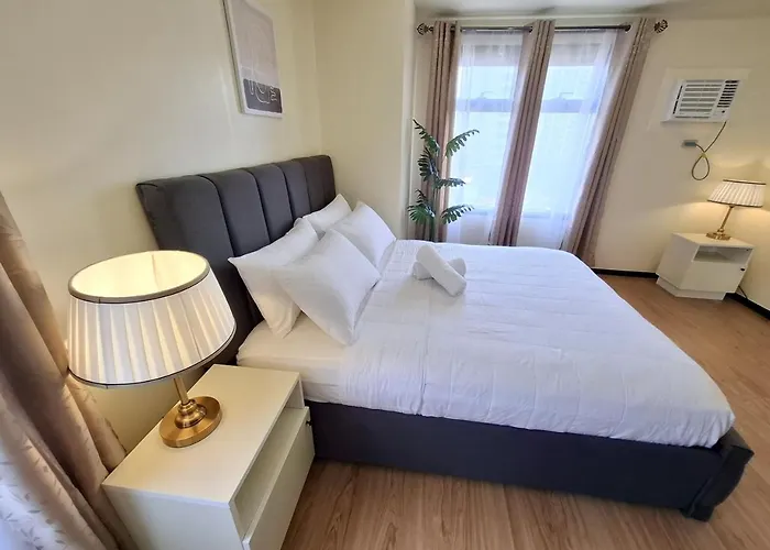 Big 1br Balcony -60sqm-pet -parking -moa,picc,ccp,wtc Manila