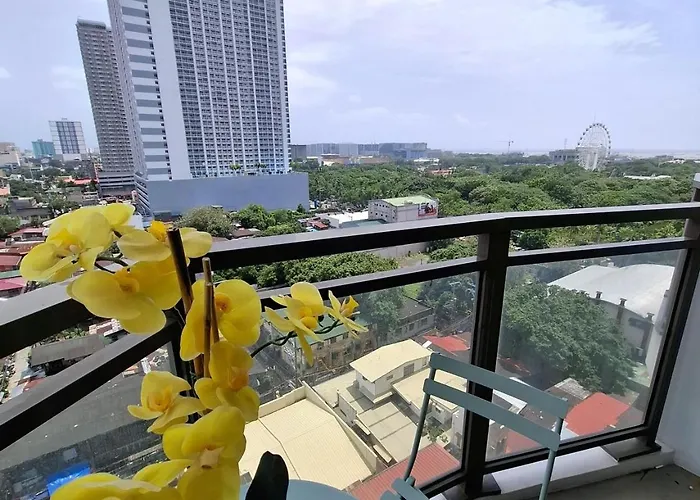 Big 1br Balcony -60sqm-pet -parking -moa,picc,ccp,wtc Apartamento