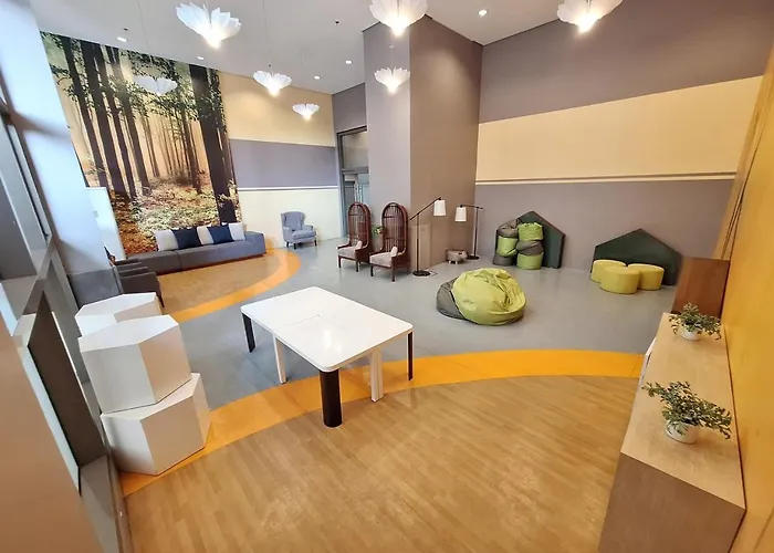 Big 1br Balcony -60sqm-pet -parking -moa,picc,ccp,wtc * Manila