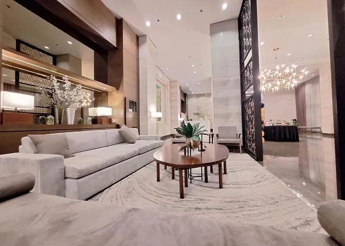 Big 1br Balcony -60sqm-pet -parking -moa,picc,ccp,wtc Apartment