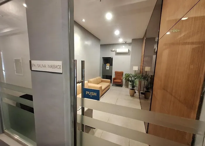 Big 1br Balcony -60sqm-pet -parking -moa,picc,ccp,wtc Apartamento