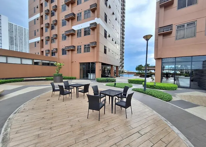 Big 1br Balcony -60sqm-pet -parking -moa,picc,ccp,wtc * Manila